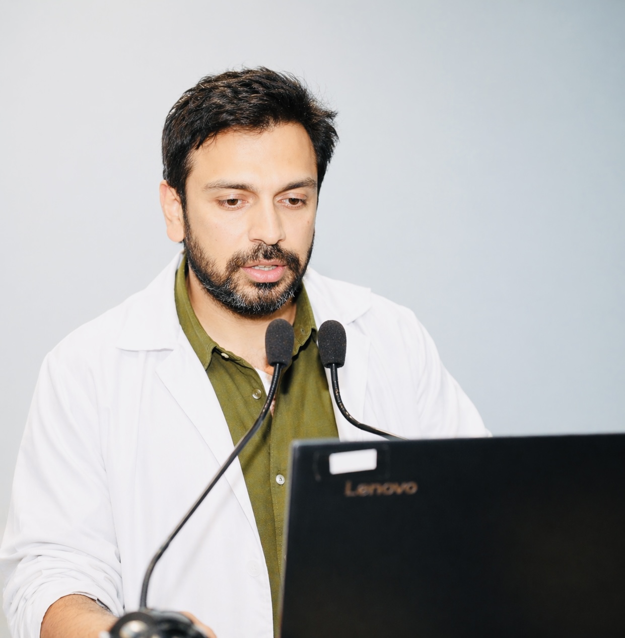 Dr. Vinod Arora